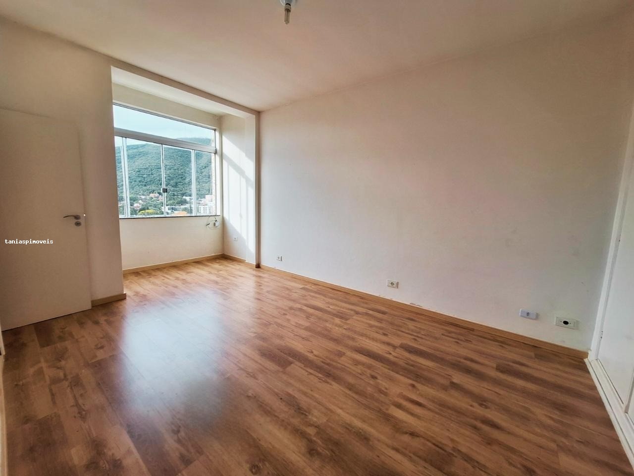 Apartamento, 1 quarto, 65 m² - Foto 1