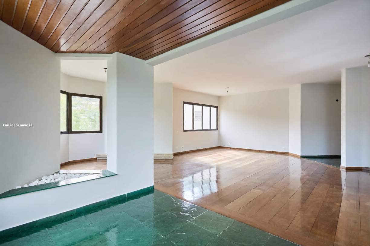 Apartamento, 4 quartos, 217 m² - Foto 1